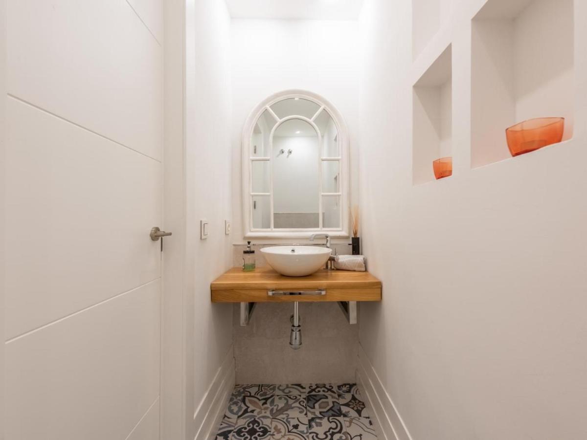 Belvederes A Spacious And Luxury Apartment *